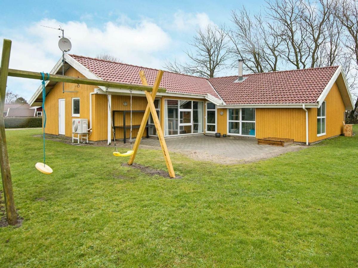 12 Person Holiday Home In Nordborg Kommune Exterior foto